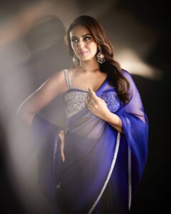 Huma Qureshi’s Latest Photos Redefine Bollywood Glamour
